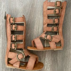 Joyfolie Toddler Gladiator Sandals Size 4 toddler - Tan